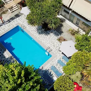 https://happy-anchor-apartments.hotelschalkidiki.net